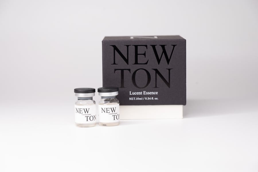 NEWTON Lucent Essence(ルーセント エッセンス)─ サロン専売シミケア用 高密着ペースト処方の施術用美容液